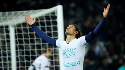 بالصور.. كافاني يدعم شابيكوينسي على طريقته الخاصة