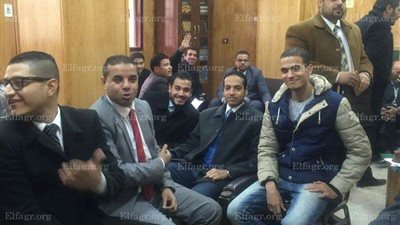 المحامون يحتشدون بمحكمة حلوان تضامنا مع زملائهم المعتصمين (صور) 