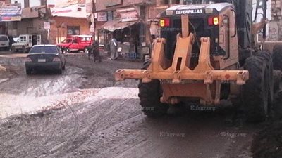 إزالة آثار الأمطار من شوارع مراكز وقري بني سويف (صور)