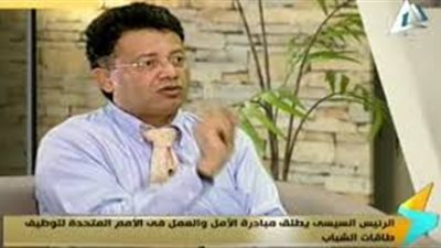 أستاذ علوم سياسية: مصر ترى في الإمارات فرصة لتحسين العلاقات مع الدول العربية