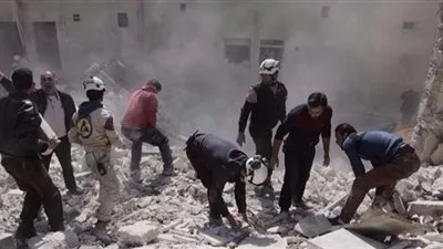 النظام السوري يستهدف النازحين إلى غرب حلب