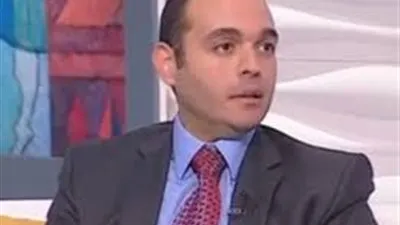 خبير اقتصادي يحذر: قرار زيادة التعريفة الجمركية سيؤدي إلى ارتفاع الأسعار