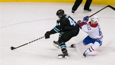 شاركس يعزز صدارته أمام مونتريال في دوري هوكي الجليد