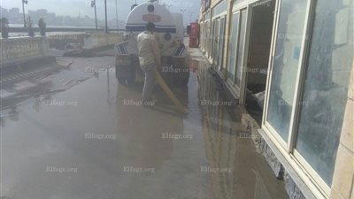 استنفار في رأس البر لرفع الأمطار ومواجهة الشتاء (صور)