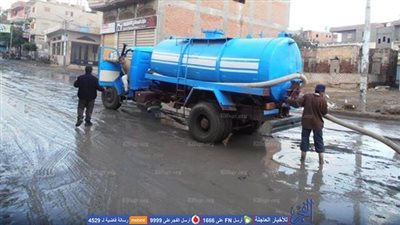 شفط مياه الأمطار من شوارع الحامول في كفرالشيخ  (صور)