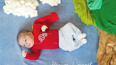 طريقة مبتكرة لالتقاط الصور الرائعة للطفل الصغير