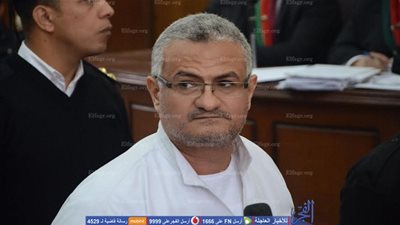 تأجيل إعادة محاكمة محمد بديع و36 آخرين بـ