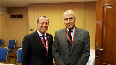 أحمد أبو الغيط يلتقي المبعوث الأممي إلى ليبيا (صور) 