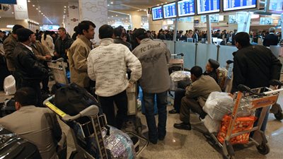 إلغاء 60 رحلة جوية بمطار موسكو 