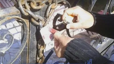 قوات الأمن تغلق قرية الأسد بالإسكندرية (صور)