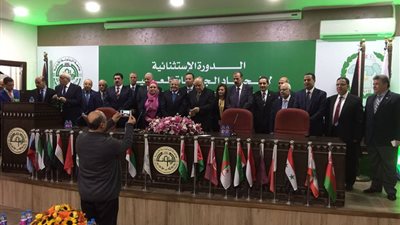 رئيس جامعة السويس يشارك في الدورة الاستثنائية لاتحاد الجامعات المصرية 