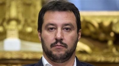 إيطاليا: الشعبويون يطالبون بانتخابات بعد فشل الاستفتاء الدستوري