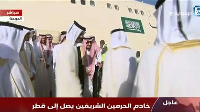 تميم بن حمد يستقبل خادم الحرمين الشريفين(الصور)