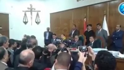 خالد علي من جلسة 