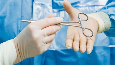 طبيب وممرضة يقتلان المرضى في مستشفى إيطالي.. والسبب المتعة!