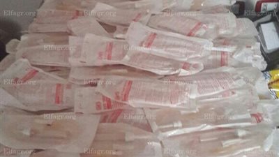  ضبط 145 جهاز نقل دم حكومي بمستشفى تابعة لجمعية أهلية في السويس (صور)