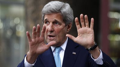 كيري يتذكر لقاءه الأول بالجنود 