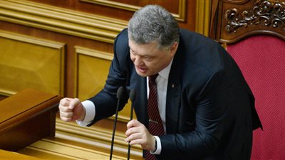 أوكرانيا: فضح فساد تلاحق رئيس الجمهورية