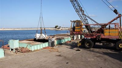 ميناء دمياط يستقبل سفينتي حاويات و9 سفن بضائع عامة