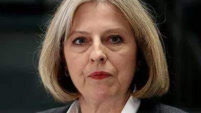 رئيسة وزراء بريطانيا في المنامة لحضور القمة الخليجية