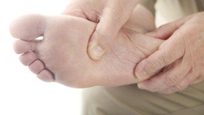 دراسة: قدم مريض السكري تتمدد نهاراً وتتقلص ليلاً 