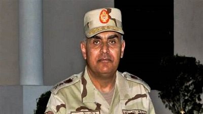 وزير الدفاع يلتقي نظيره الباكستاني لبحث سبل التعاون   