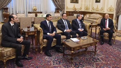 عبدالعال يستقبل وفد من لجنة العفو الرئاسي (صور)