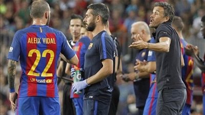 دوري أبطال أوروبا.. إنريكي: فيدال يعكس المستوى الحقيقي لبرشلونة