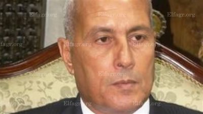 محافظ السويس يعتمد مواعيد امتحانات صفوف النقل بمدارس التعليم العام بالسويس