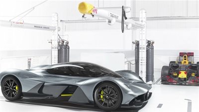 أستون مارتن تبيع جميع نسخ سيارتها الخارقة 