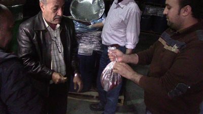  الإدارة العامة لمباحث التموين تضبط مخزن آخر لمنتجات مصنع 