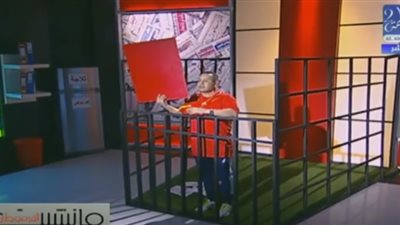 شاهد.. القرموطي مرتديًا 