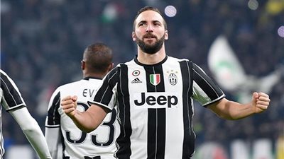 هيجواين يتحدث عن العودة للتسجيل وسبب معاناته