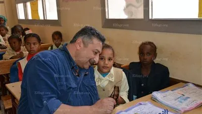  قافلة تعليمية لطلاب حلايب وشلاتين.. ومحاضرات مناهضة للتدخين والمخدرات (صور)