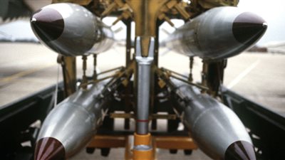 مسؤولة باكستانية تعلق على نبأ بيع السلاح النووي إلى السعودية