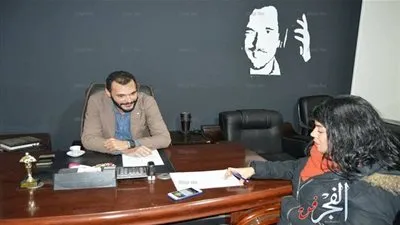 خالد ديوان يضم مذيعة الشارع لـ