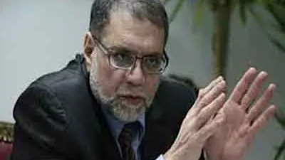 مختار نوح مهاجمًا 