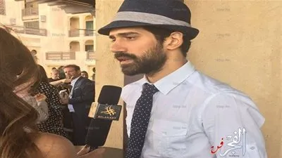 أحمد مجدي يثير حالة من الكوميديا في مؤتمر فيلم 