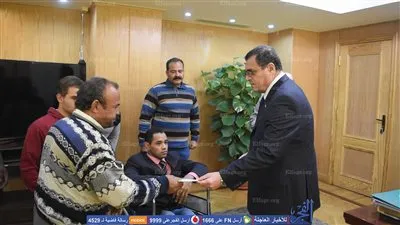 محافظ الفيوم يكرم لاعبي نادي متحدي الإعاقة الفائزين في بطولة الأفريقية لمصارعة الذراعين