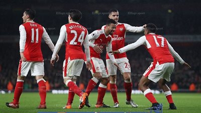 آرسنال يكرم ضيافة ستوك سيتي بالثلاثة .. في حضور رمضان وغياب النني (فيديو)