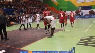 سلة الأهلي تتخطي أول أغسطس بصعوبة في بطولة إفريقيا