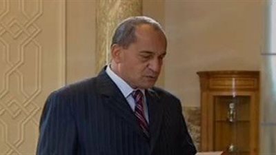 وزير الزراعة: 