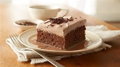 طريقة تحضير كيك الشوكولاتة بالكريمة