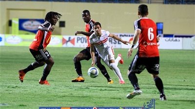 شاهد لحظة اعتذار أحمد توفيق لمرتضى منصور في الزمالك (فيديو)