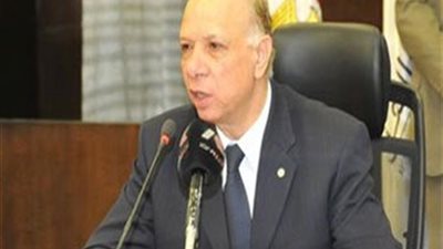 محافظ القاهرة: الحماية المدنية مستمرة في تمشيط الكاتدرائية من الداخل