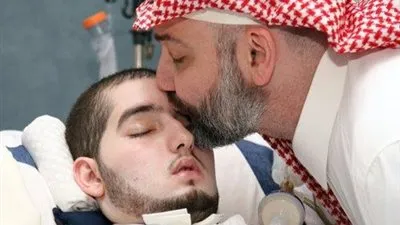 عملية جراحية معقدة لنجل خالد بن طلال