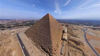 الآثار تنفي غلق منطقة الأهرامات 