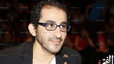 أحمد حلمي يدرس عرض سينمائي جديد