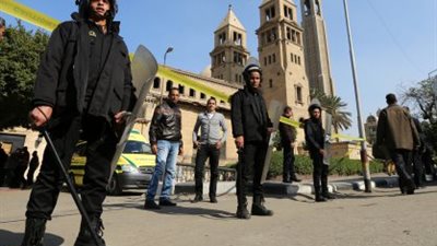 عاجل.. إعادة حركة مرور السيارات أمام الكاتدرائية المرقسية بالعباسية