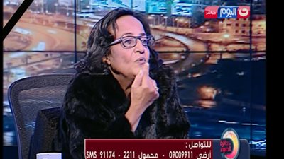 لميس جابر: عدم إلقاء مياه ساخنة في الحمام بسبب الجن 